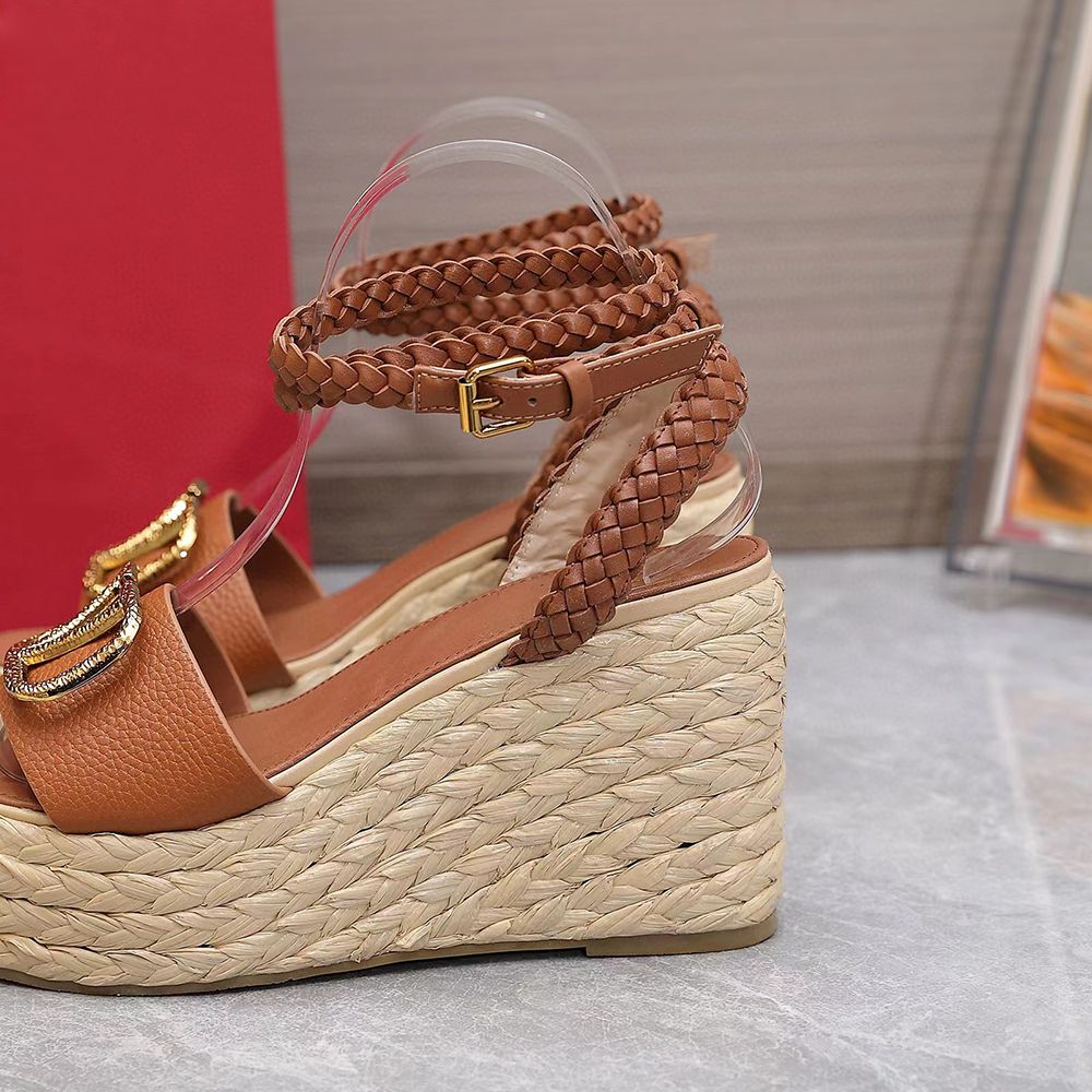 

high heeled sandals for Womens Luxury Designer Golden Lock decorate Ladies dress shoes Genuine Leather Metal heels Sexy Women stiletto sandal with box