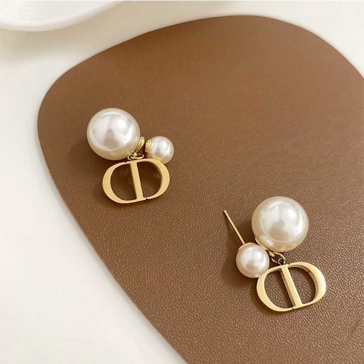 

Premium Sense Pearl Cool Star Same Letter crystal Charm Gemstone piercing ear rings