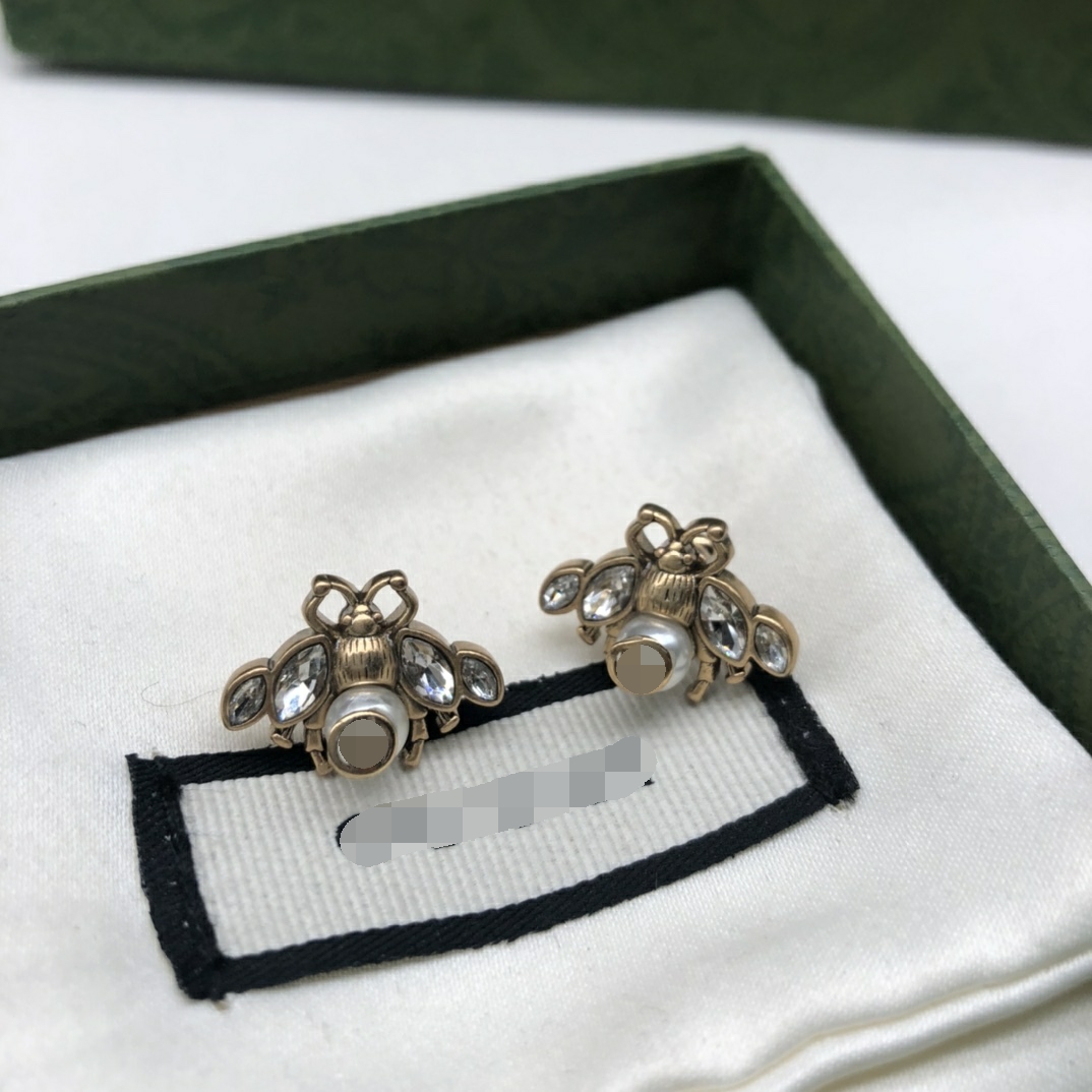 

Designer stud earrings brass material 18K gold needles anti-allergic bee luxury brand earring ladies weddings parties gifts exquisite jewelry GE-0173
