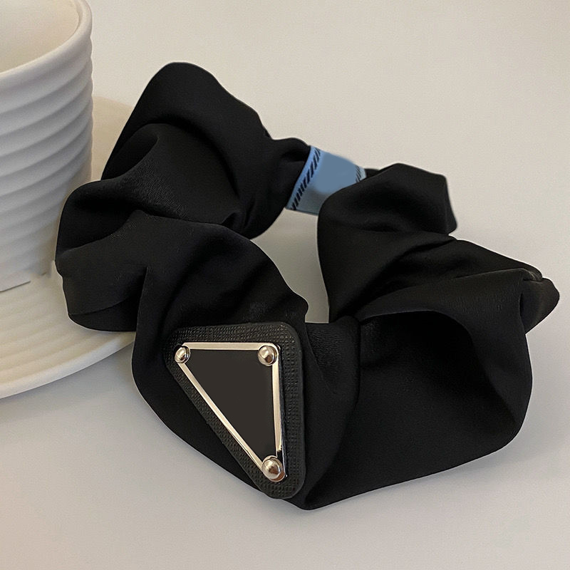 

Hypoallergenic nylon yarn scrunchie designer purple black green colorful triangle tag elastic rubber band attractive lovely hair tie designer trendy ZB055 E23