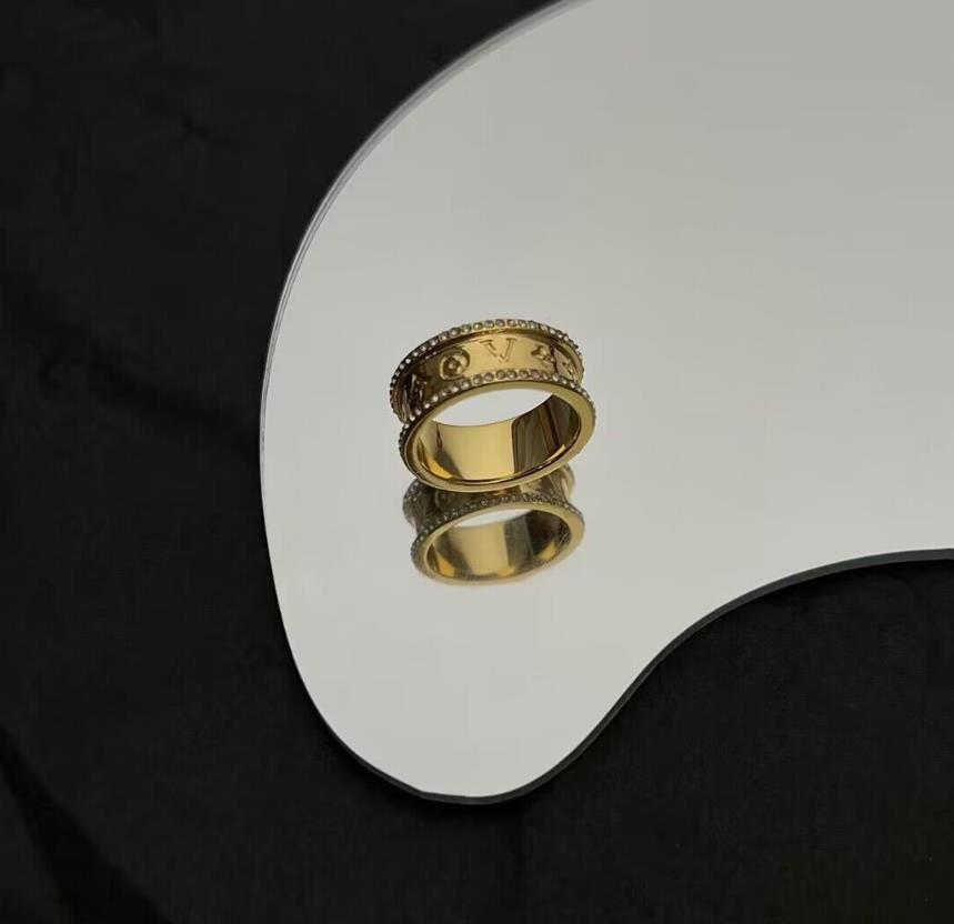 

French exquisite Women's Ring size 6 7 8 Vintage Atmosphere