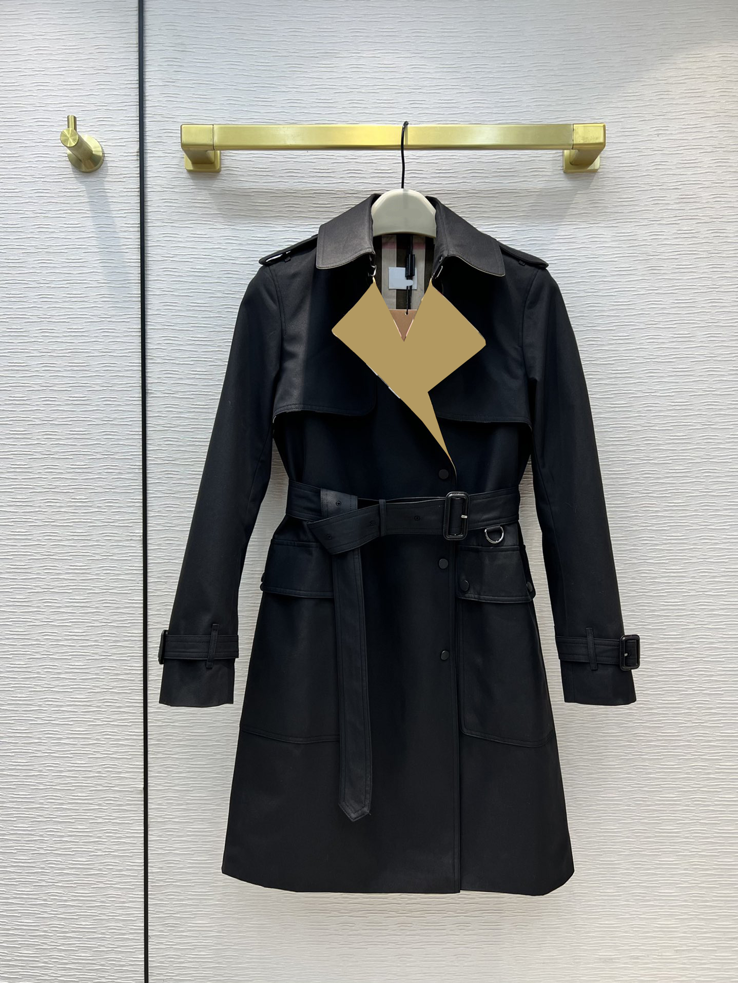 

Classic style trench coats of European fashion brands, Black