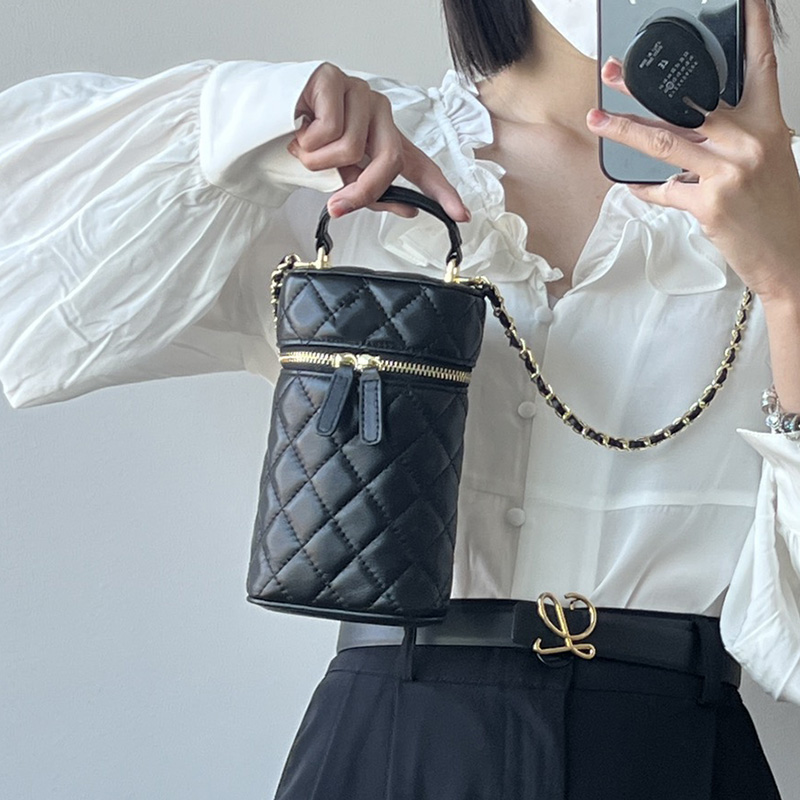 

Womens Classic Phone holder Bucket Bags Top Handle Totes Cosmetic Case Vanity Lambskin Quilted Diamond Lattice Pink Black White Designer Handbag 18CM 3 Colors Purse, Box