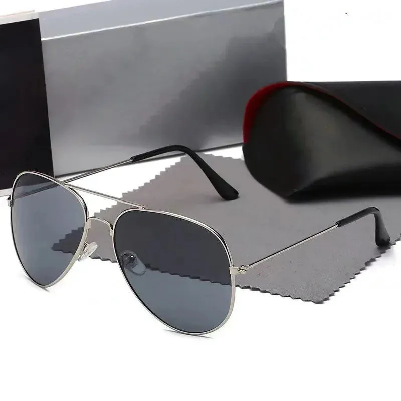 

Designer Luxurys Polarized Sunglasses Men bens Ray Brand sun glasses Women Pilot Sunglasses Eyewear sun Frame Polaroiens With box D3025 Very good Glasses UV40d L0