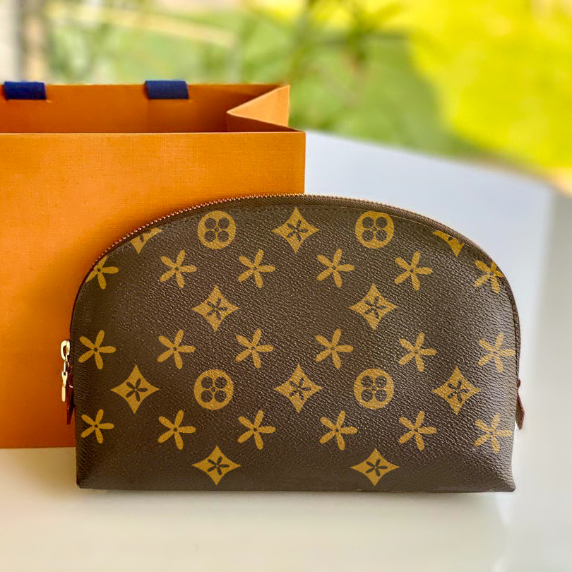 

M47515 Cosmetic make up bag Stuff Sacks wash pouch womens mens Luxury Designe man Womens Men toiletry Shoulder Totes Clutch Cross Body handbags Pochette makeup bag, Damire ebene