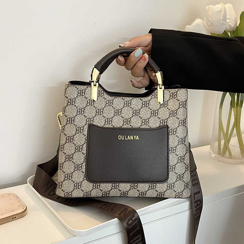 

Stuff Sacks Advanced texture bag Women's bag New fashion printed bucket bag Versatile large capacity one shoulder handbag, Khaki12