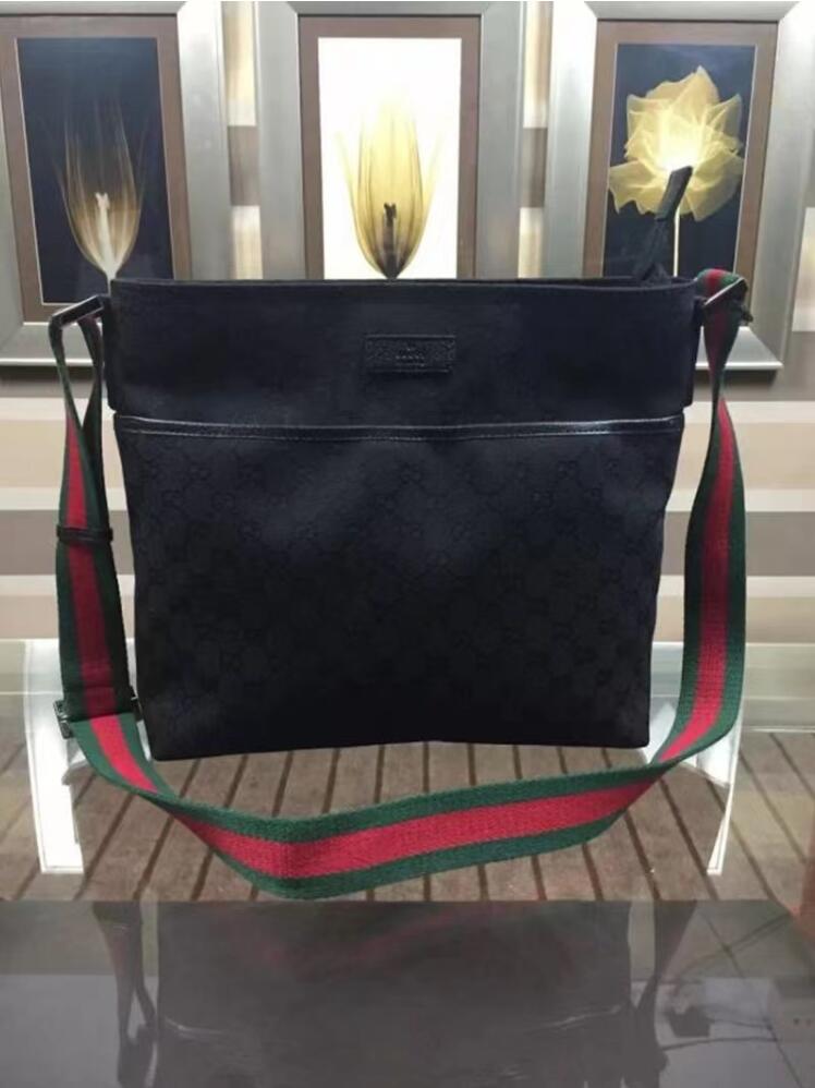 

Designers Men CrossBody Bags Designers Bags Luxury Fashion Cross body Pu Leather Briefcase Shoulder Messenger Bag Handbags Wallet
