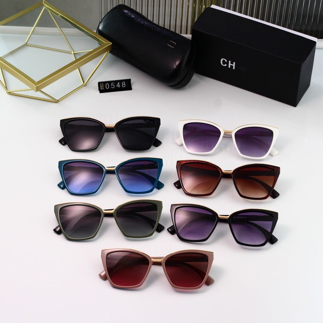 

Designer Sunglasses For Women and Men Cat Eye Model Special UV 400 Protection Letters Leg Double Beam Big Frame Outdoor Brands Design Sunglasses 0548