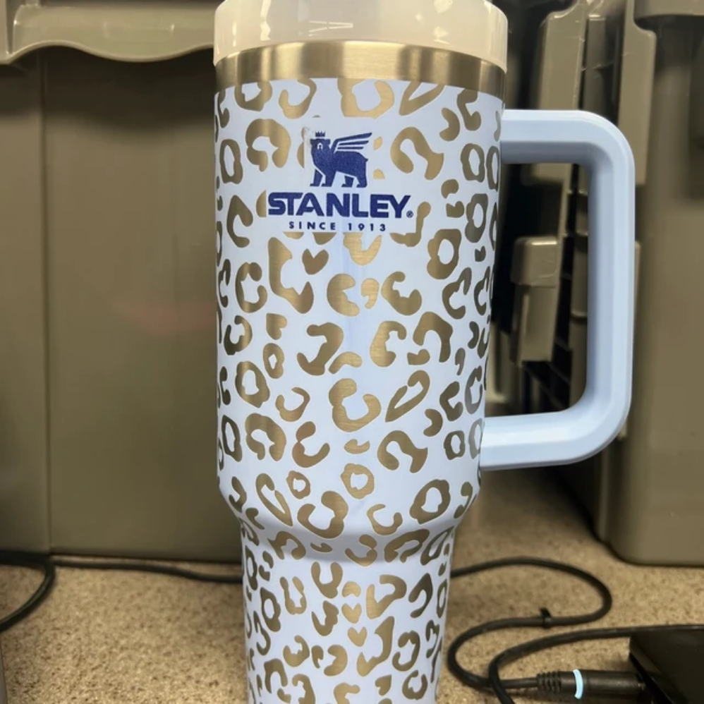 

With LOGO 40oz Reusable Tumbler Cow print Leopard with Handle and Straw Stainless Steel Insulated Travel Mug Tumbler Insulated Tumblers Keep Drinks Cold j0322