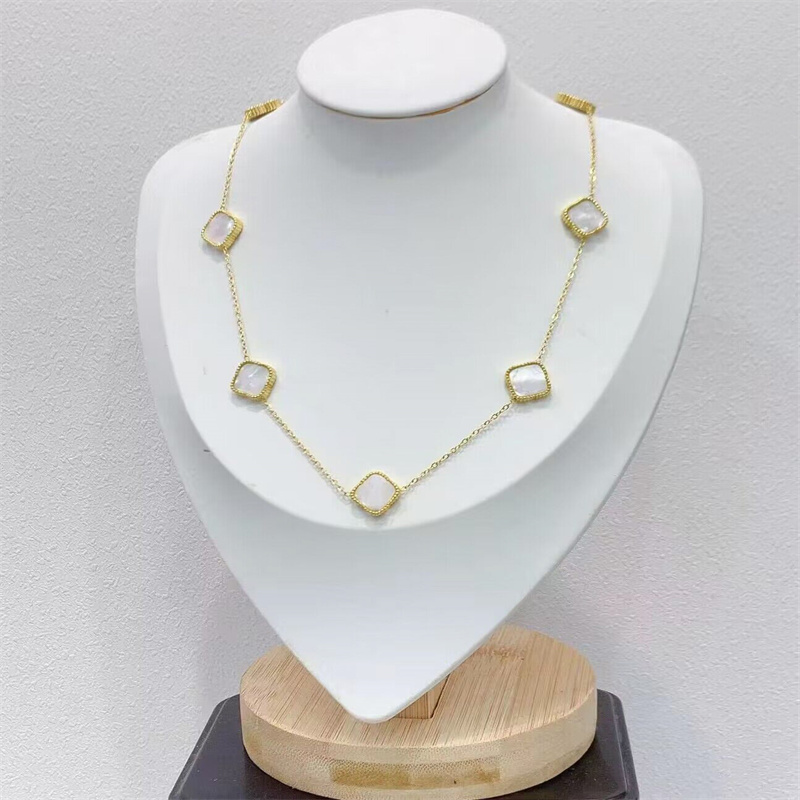 

17km Fashion Multi Layer Lock Portrait Pendants Necklac for Women Gold Metal Key Heart Necklace Dign Jewelry Gift290z