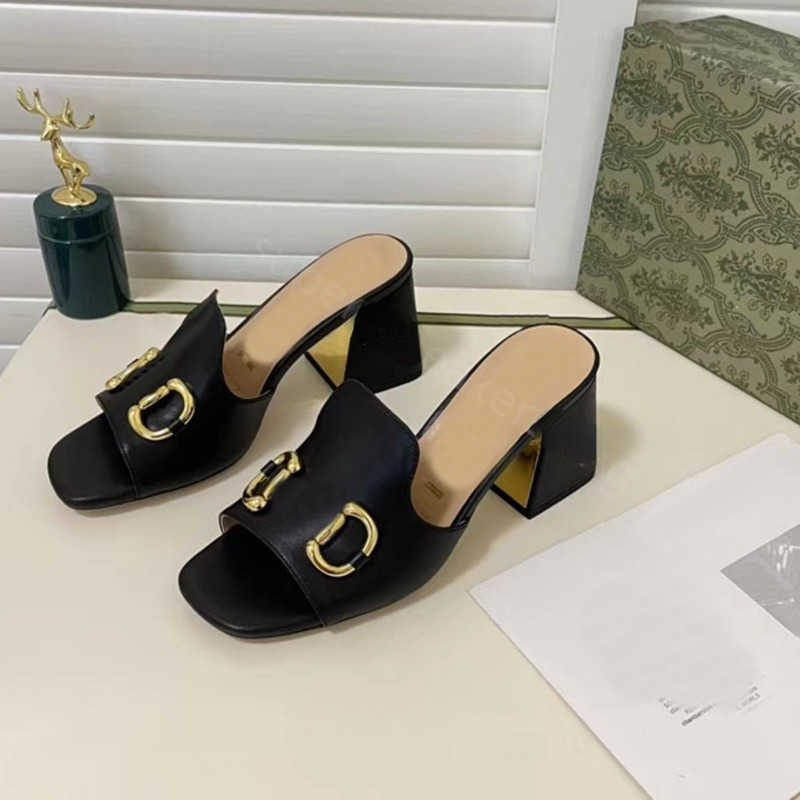 

Top Woman Fashion Sandal Designer Sandals Metal Buckle Mid-Heel Pumps Retro Block Heel High Heels 7cm Open Toe Slippers Women Slipper size 35-41
