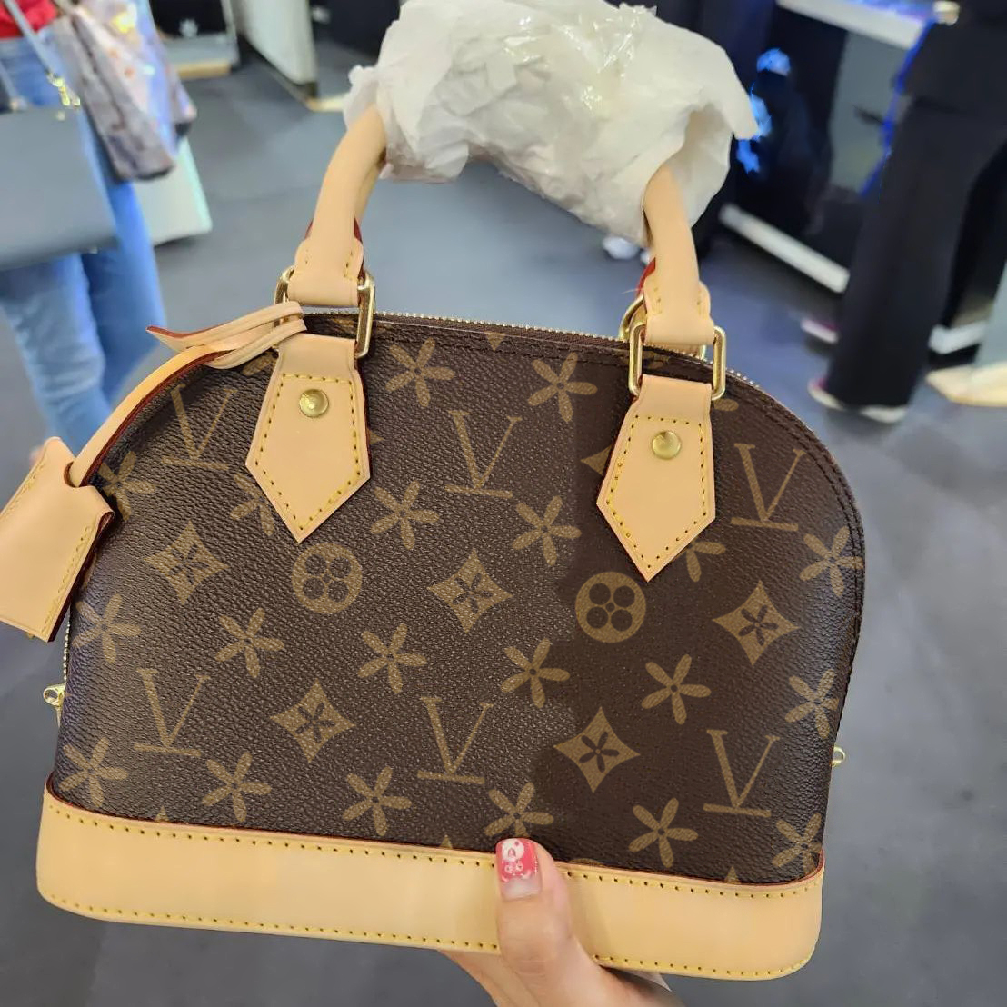 

Shoulder bags M53152 N41221 Alma BB bags 2 size luxury Designer Womens mens pochette cross body purses shell Genuine Leather top handle with strap bagtote handbag, Mon0gram small