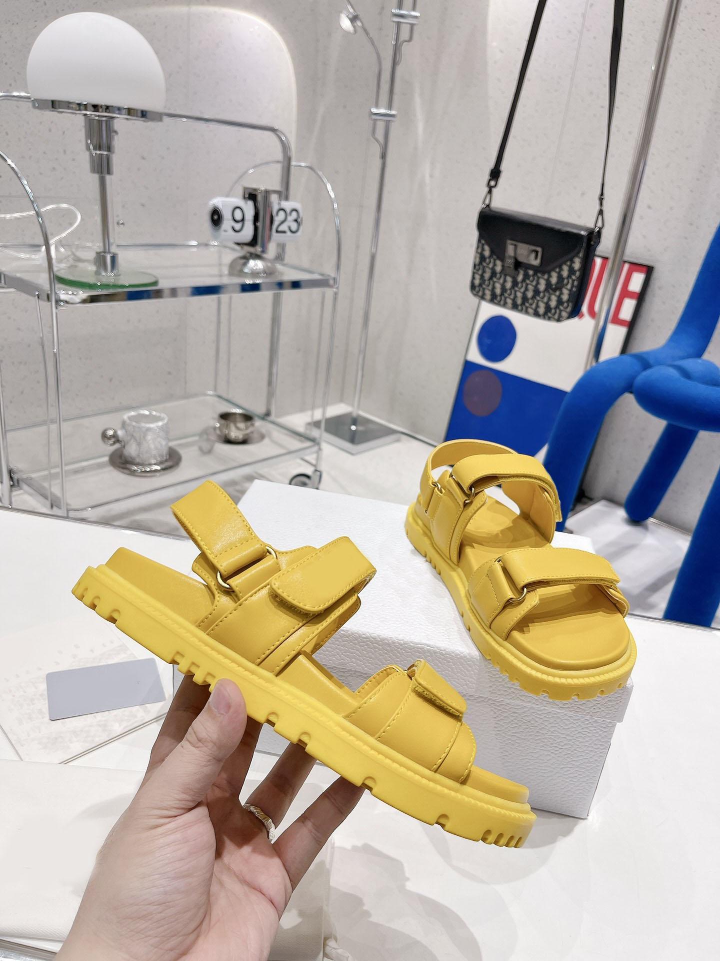 

Designer Sandals Women Crystal Calf leather Casual shoes Fashion Open Toe Shoe Summer Beach Flat Sandal Fashionable Easy-to-wear Style Slides