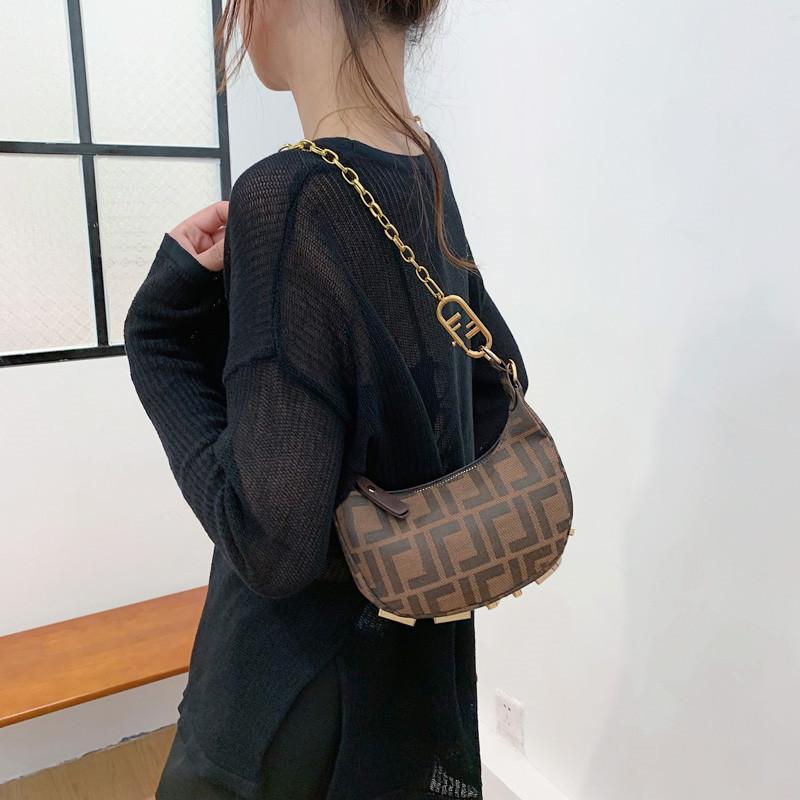

Luxury Designer New Trendy All-match Messenger Bag Chain Leather Fashion Grils Samll Shoulder Bag Wrist Bags Brown #223032301, Brown 2102