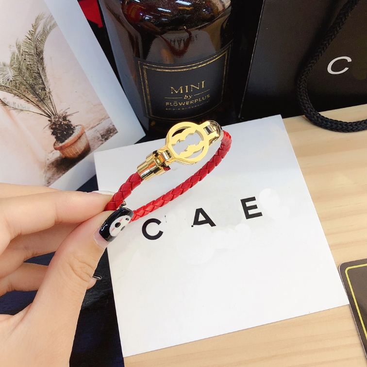 

Designer Bangle Bracelet 18K Gold Women Leather Bracelet Charm Bracelets Romantic Jewelry Fashion Design Europe Tennis Racquet Stainless Steel Bangle With Box