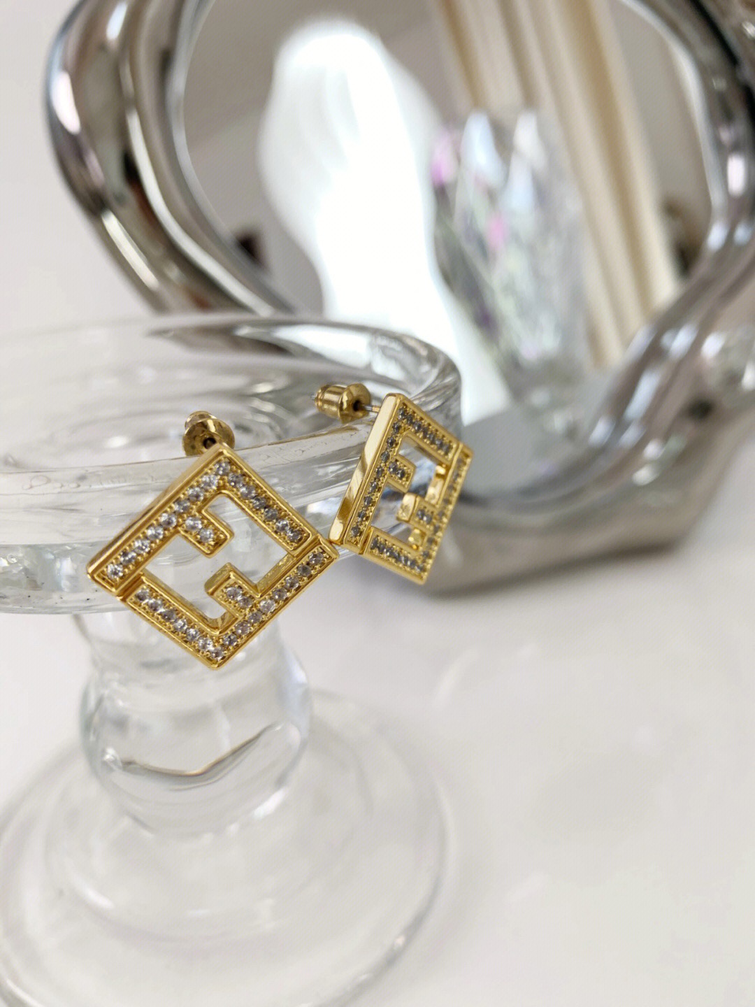 

Luxury branded Antique design full diamond F stud 18k Gold women letter logo stamp engrave dangle earrings girls wedding jewelry