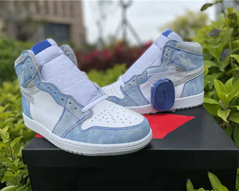 

2023 2021 Special Edition Jumpman 1 High OG Basketball Shoes Mens Womens Wash North Carolina blue Luxurys Designers chamois leather outdoors, Grey blue