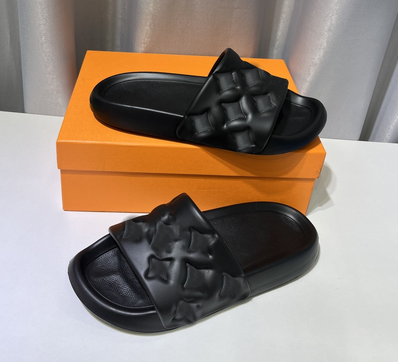 

Womans Waterfront Mule sandals Mans pool Slippers pillow comfort Flip Flops mules Slippers Men women slide Beach Designer sandals with box size 35-46
