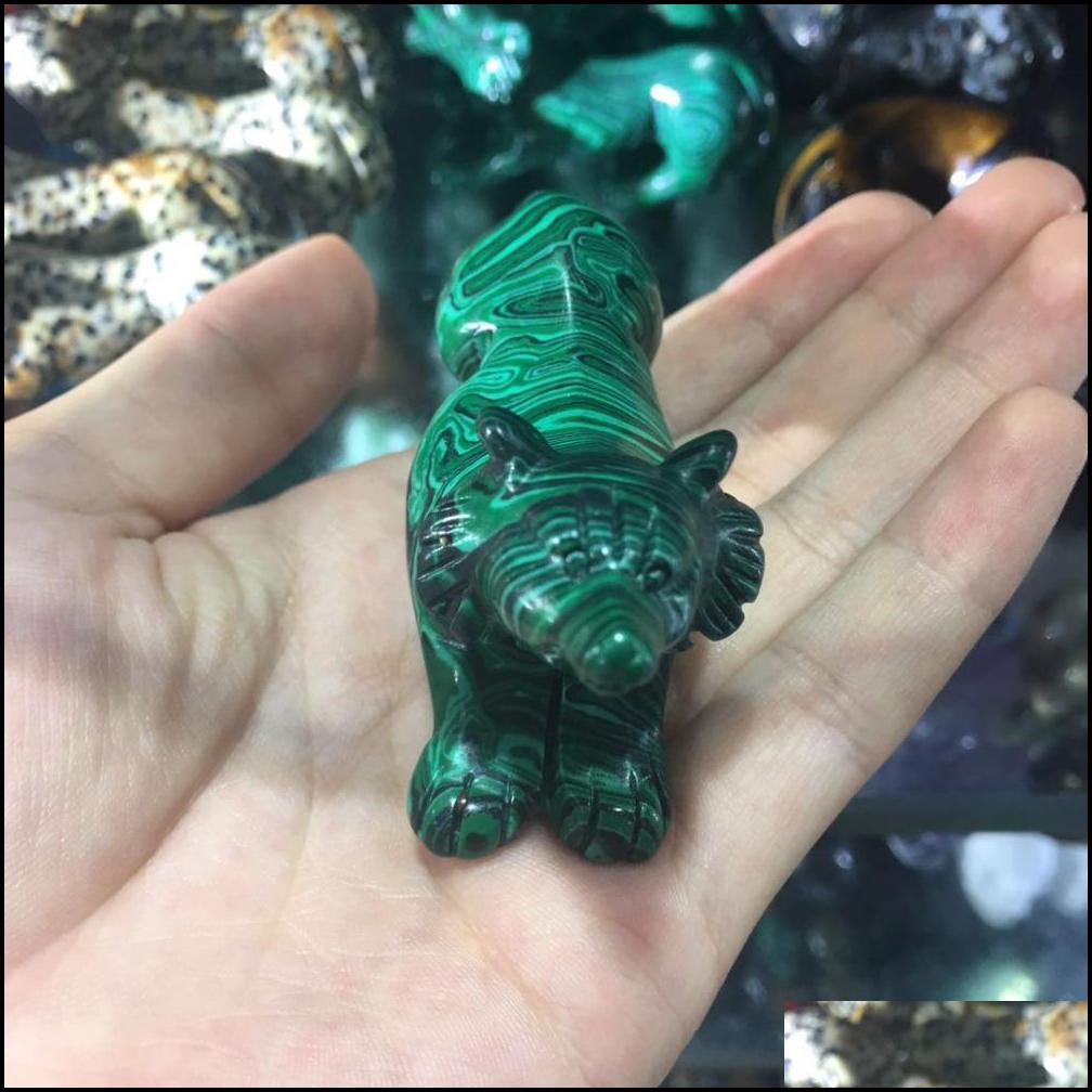 natural malachite quartz crystal gemstone wolf reiki healing hand carved crystal animal for home decoration327r