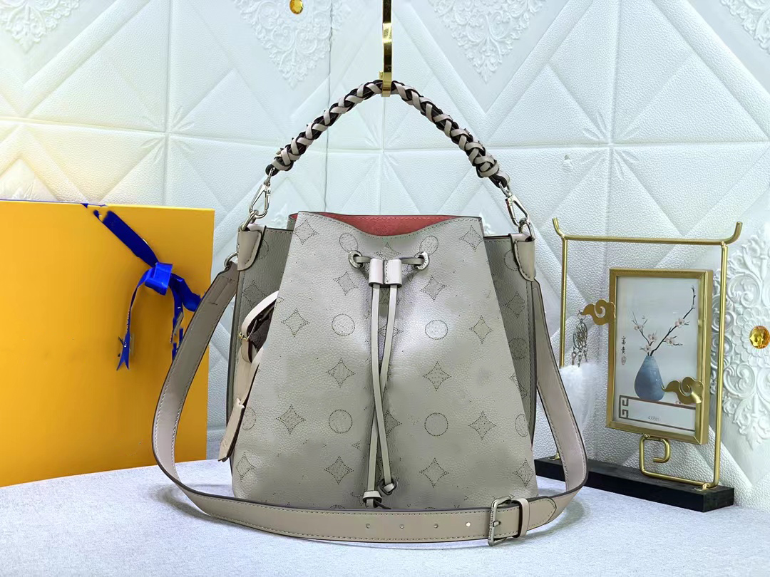 

Fashion Designers Women Handbags Shoulder Bags Luxurys Lady Crossbody Highs Quality Classic Flower Letter Leather Messenger Purses Chains Marelle Totes M59554-1, Monograms & digram