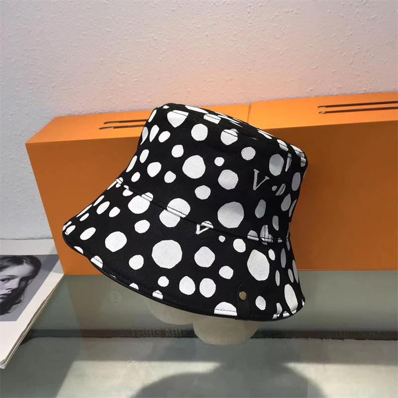 

Designer Fashion Bucket Hat Flat Sun Hat For Men Womans Two Sided Cap Baseball Caps Summer High Quality Golf Lovers Fisherman Hats