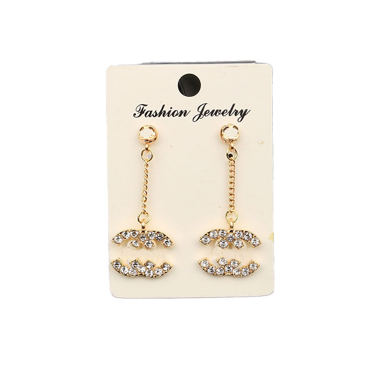 

Designers Pendant Earrings Women Designer Brand Letter Earrings Ear Stud Women Crystal Pearl Temperament Simple Ladies Wedding Party Jewelry Accessories