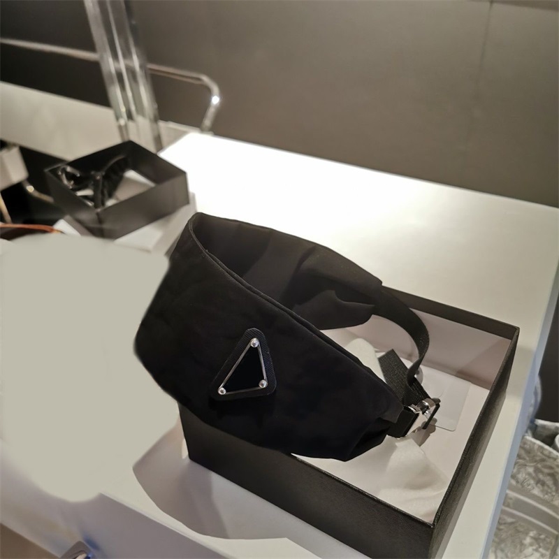 Triangle spa headband man nylon young people metal winter headbands engraving ins enamel hair band oversized simple jewelry woman unique WW-image-1020220578