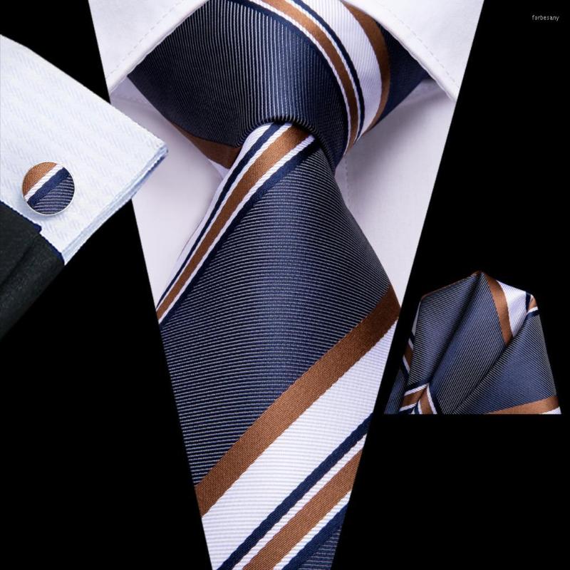 

Bow Ties Grey White Striped 2023 Elegant Men Tie Hanky Cufflink Silk Necktie For Wedding Party Business Fashion Brand Hi-Tie