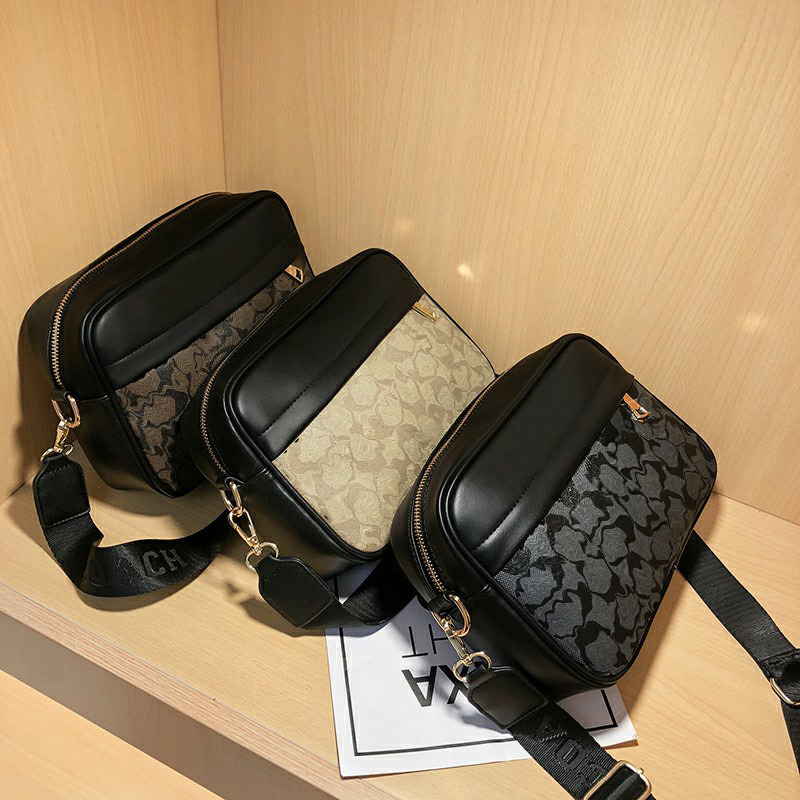 

luxurys womans chain tote bag Purses wallets women men card holder Designers handbags backpack crossbody bags new2