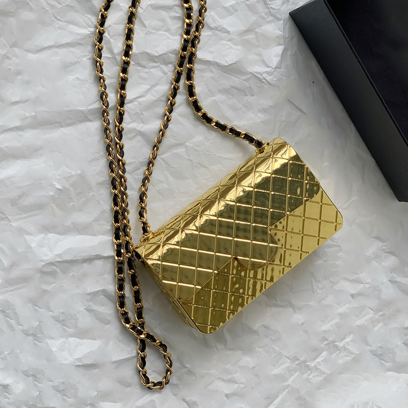 

Womens Designer Vanity Mini Flap Metallic Bags Lovely Tiny Lipstic Cosmetic Case Gold Silver Metal Hardware Matelasse Chain Crossbody Shoulder Luxury Handbags, Box