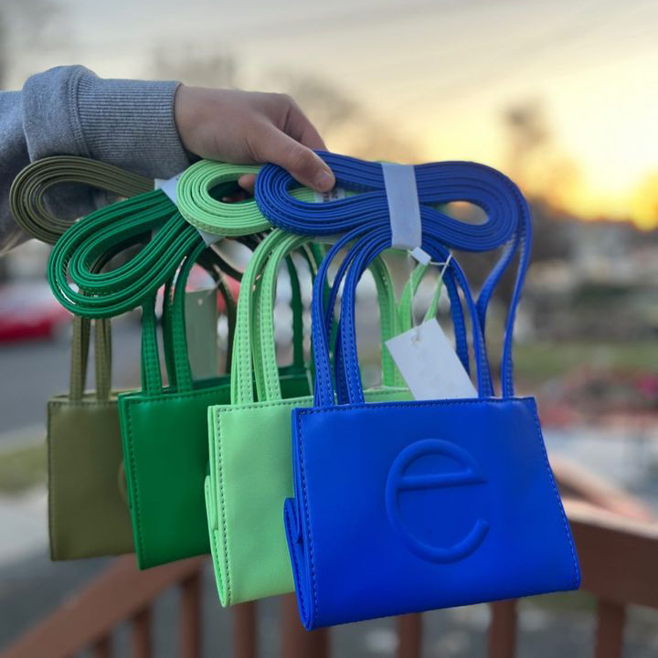 

Womens fashion tel fars Shoulder bags Mens Luxury Designer top handle Genuine Leather clutch handbag crossbody envelope Embossed bag mini wallets cross body totes, Purple