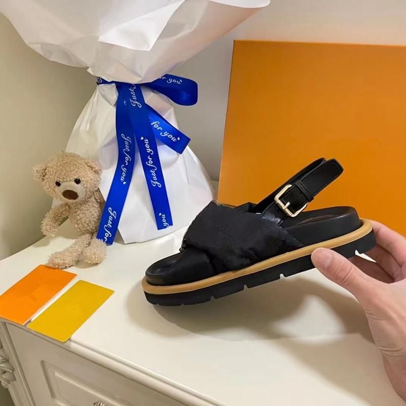 

shoes designers women flat slides sandal woman sandal famous designer sandals flats heel summer Leather slippers fashion High quality wholesale shoe 2023 new shoe, White
