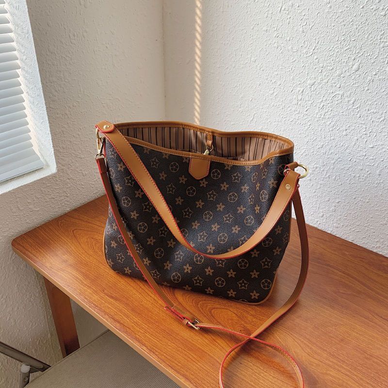 

2023 Totes Designer Women Luxurys Bags Purses Handbags Totes Bag Shopping Totes Bag, Brown flower-yellow