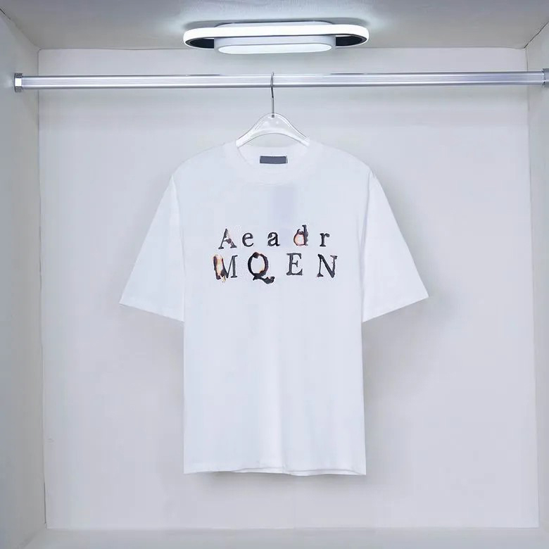

mcqueens T Shirts Designers Summer Mens Womens Tees Fashion Tops Man S Casual Chest Letter Shirt Luxurys Clothing Street Clothes Tshirts0XAD