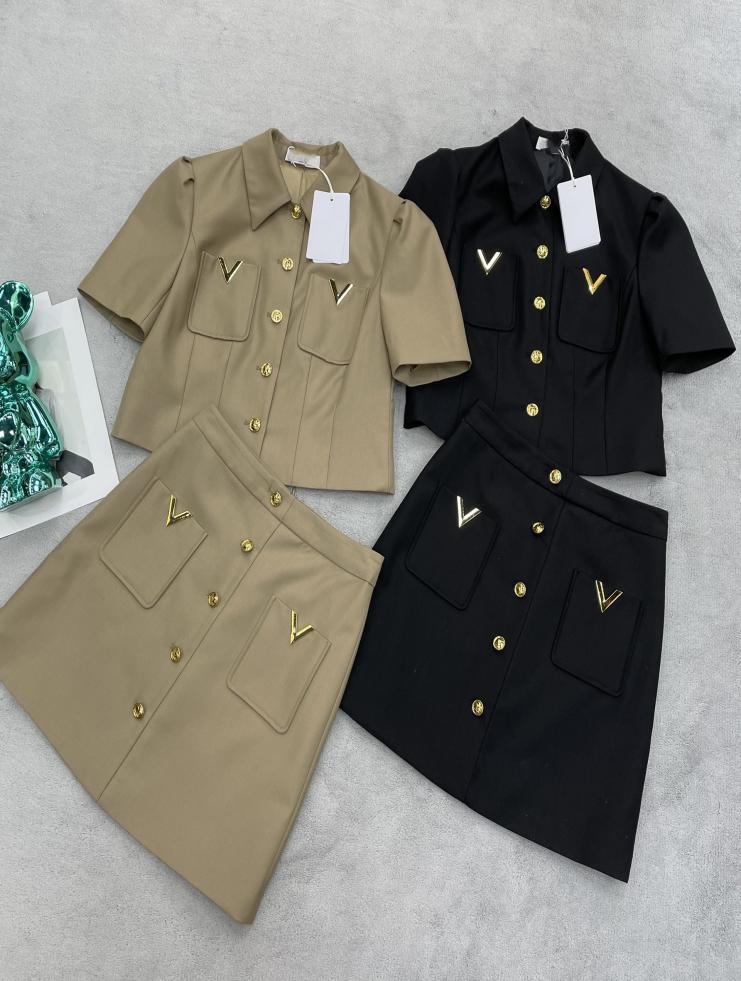 

Fashionable and versatile Vshaped Two Piece Dress single breasted Polo short top high waist skirt5905863, Army green