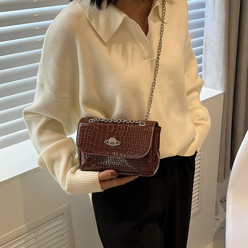 

Fashion Alligator Pattern Saturn Bags Chain Crossbody Bag Small Square Bag, Black