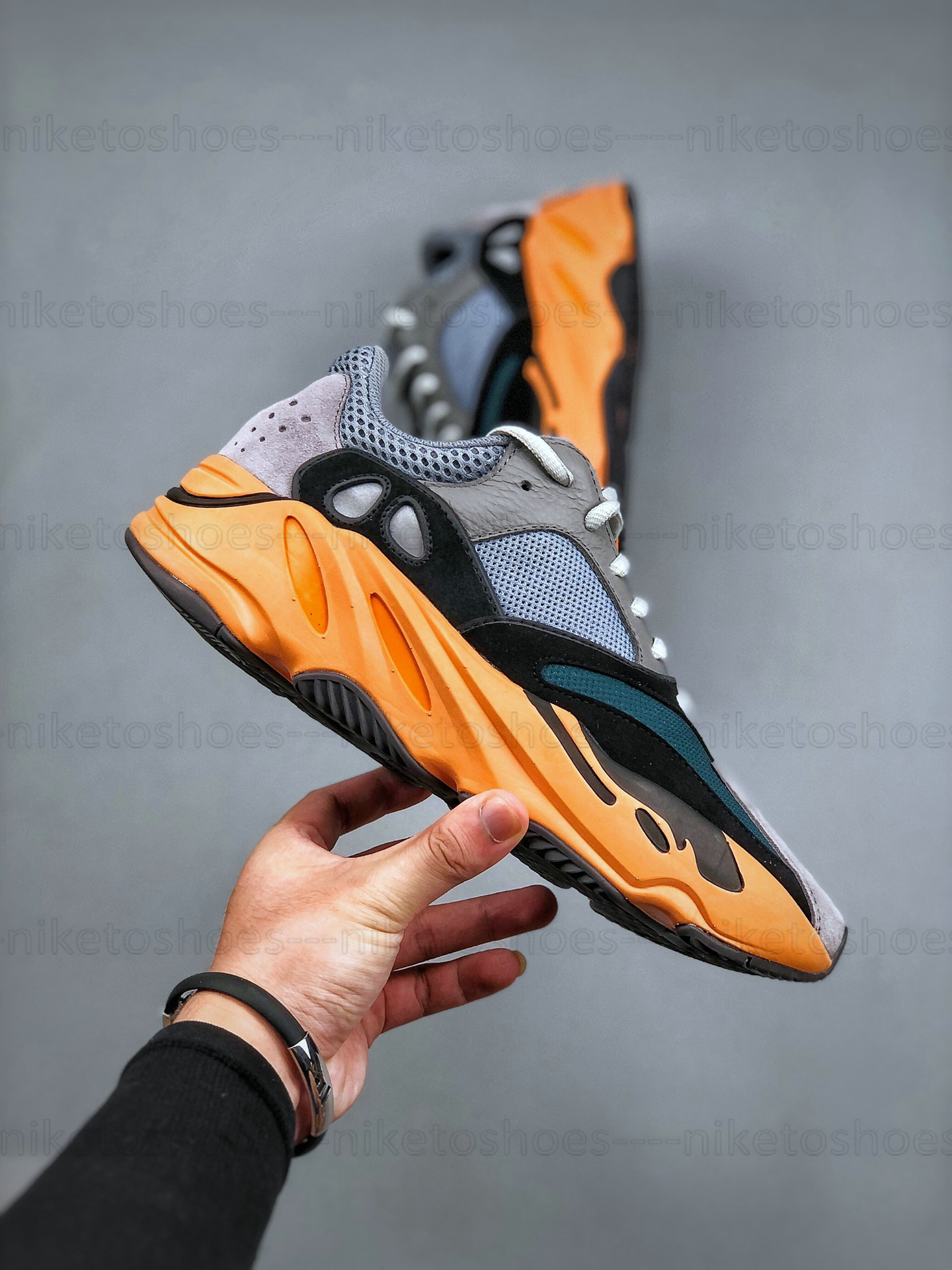 

Designer Running Shoe 700 v2 Hi-Res Red Blue Sun Enflame Amber Inertia For Sale 500 Clay Brown Soft Vision Granite Men Women Trainers, 05
