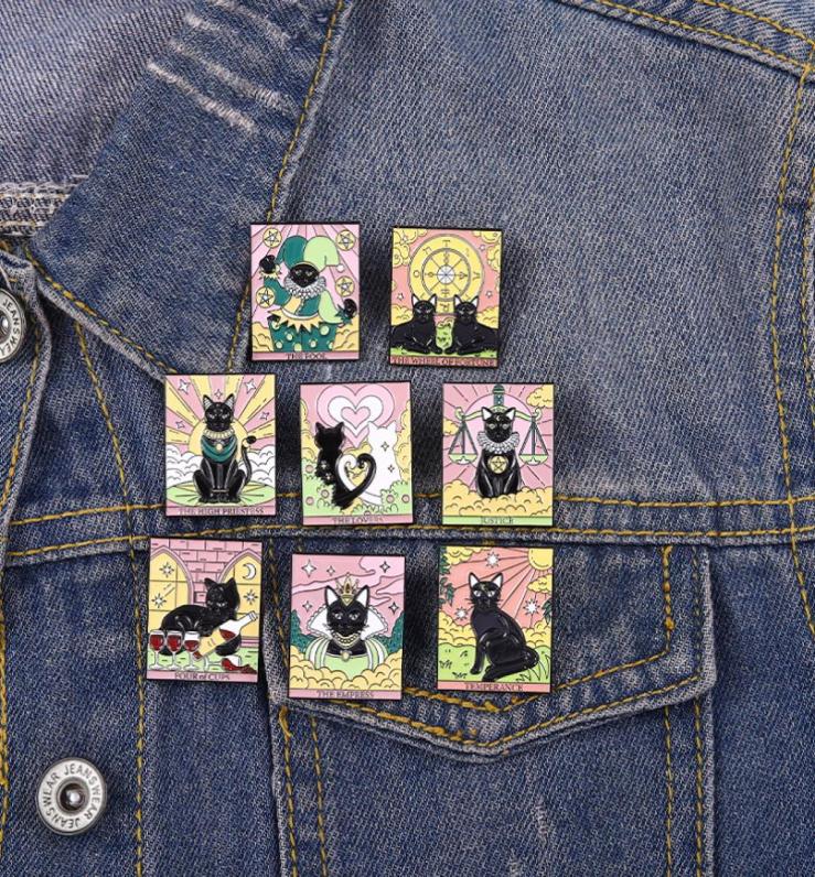 

Black Cat Tarot Enamel Pin Brooches Cartoon Punk Animal Badge Metal Lapel Clothes Backpack Witch Card Goth Jewelry Friends Hallowe1049474