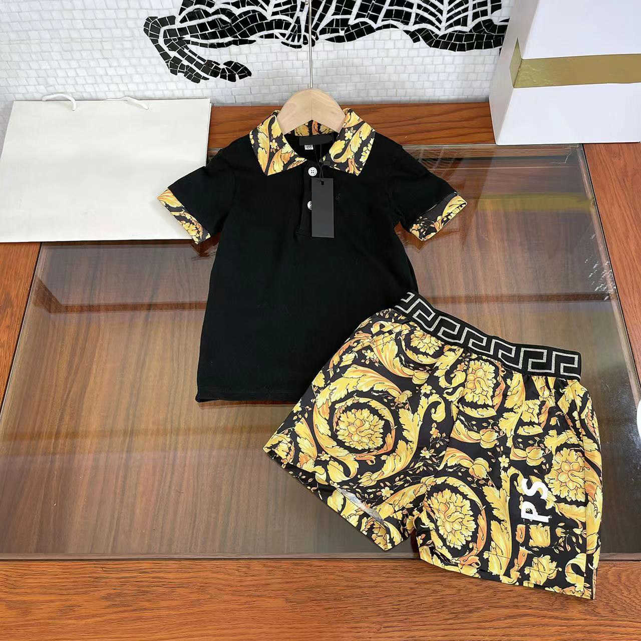 

23ss t-shirt shorts suits kid sets kids designer clothes Boys lapel logo embroidery design short-sleeved shirt suit two-piece Kids Clothes