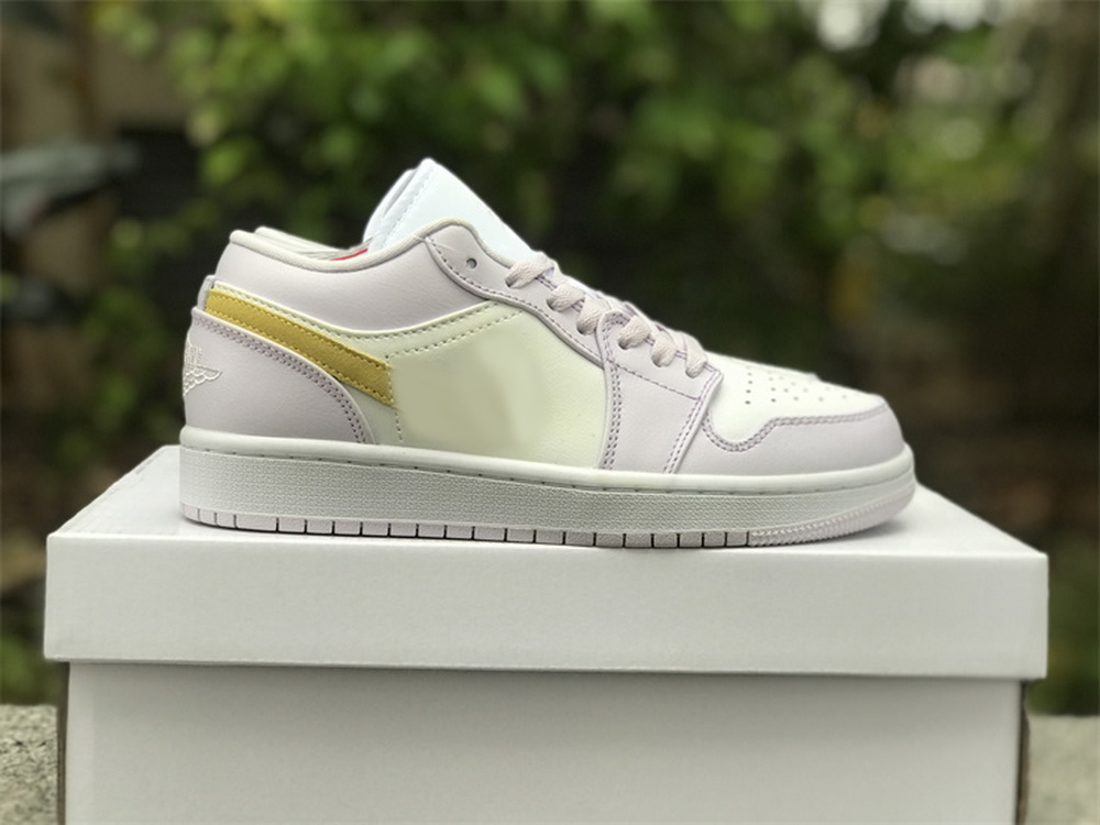 

Basketball Shoes Jumpman 1 1s Women Barely Grape Purple Dc0774-501 Sports Sneakers 36-46, #1