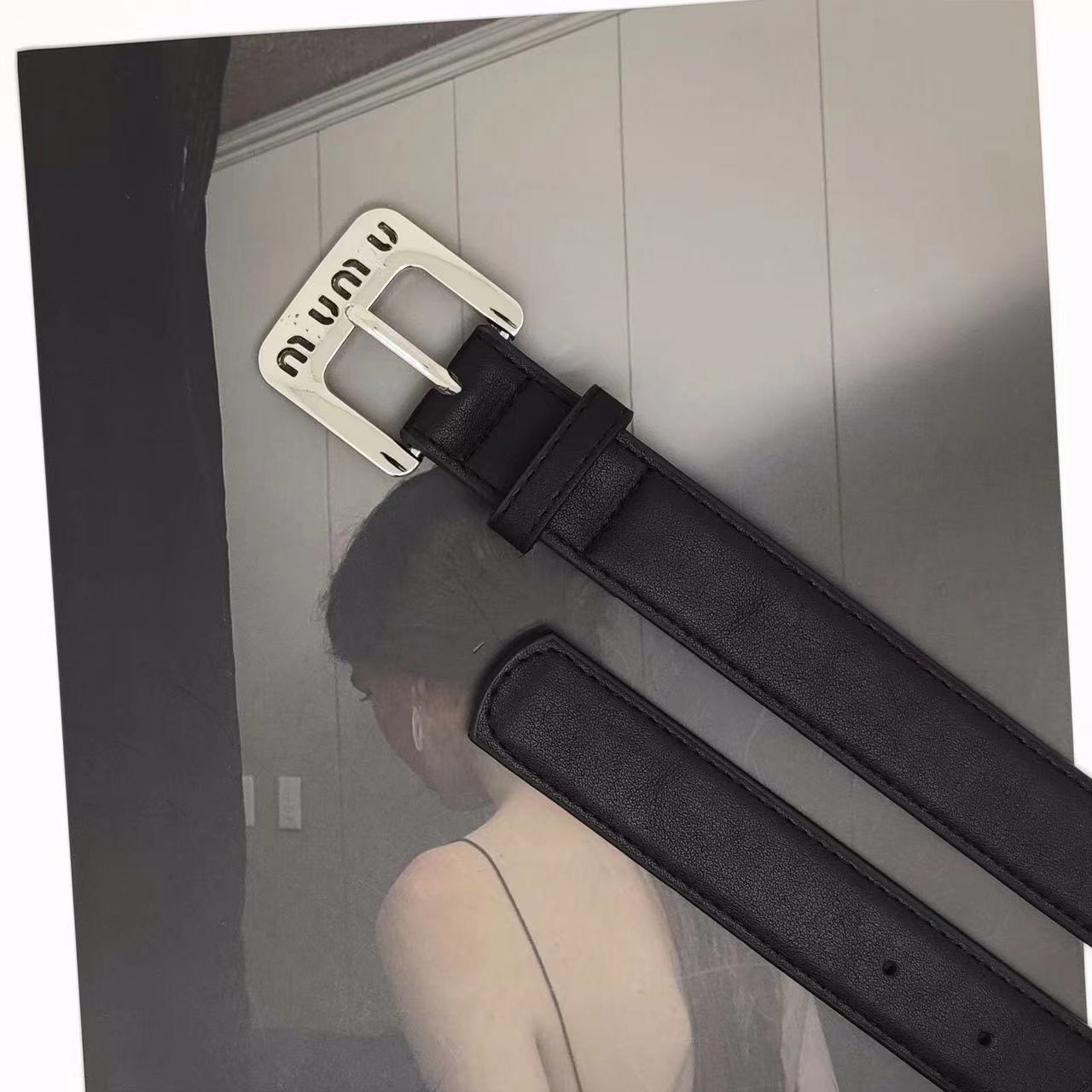 

New Miu Letter Decorative Belt Women's Vintage Punk Men's and Women's Belt Business Casual Versatile INS Jeans Belt, Black