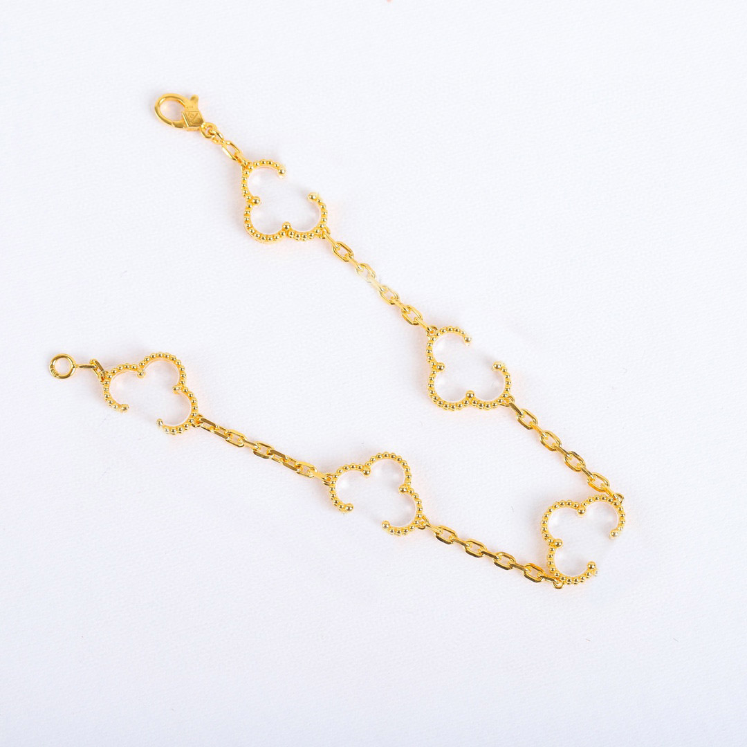 luxury quality charm flower shape bracelet with transparent color in 18k gold plated have box stamp PS7681A