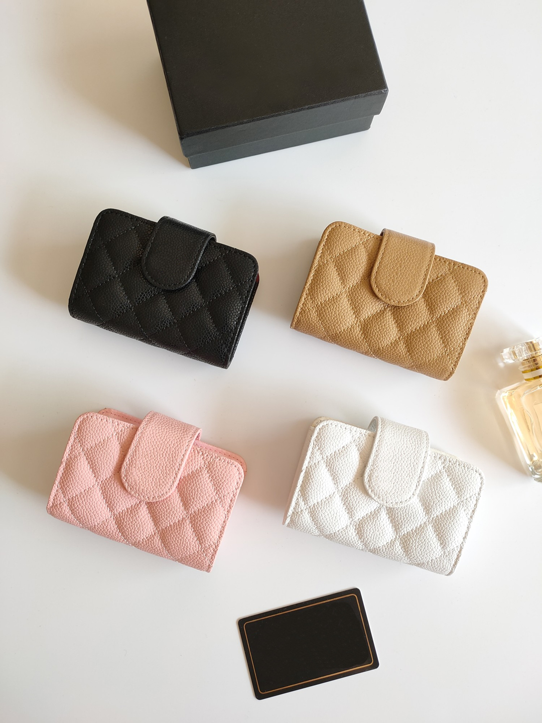 

Luxury c brand fashion quilted woman wallet card holders classic pattern caviar lambskin wholesale small mini coin wallet Designer purses color Pebble leather, Caviar black-silver hardware
