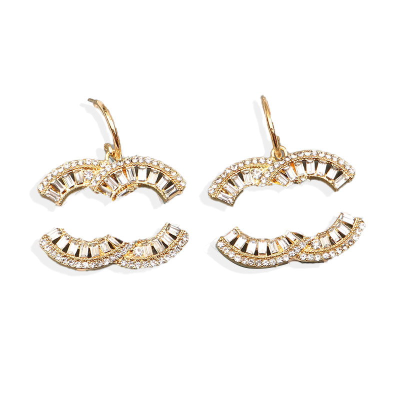 

2Colors Designer Earrings Ear Stud Designers 18K Gold Plated Brand Letters Fashion Women Enamel Earring Wedding Party Jewerlry Classic Style 8094