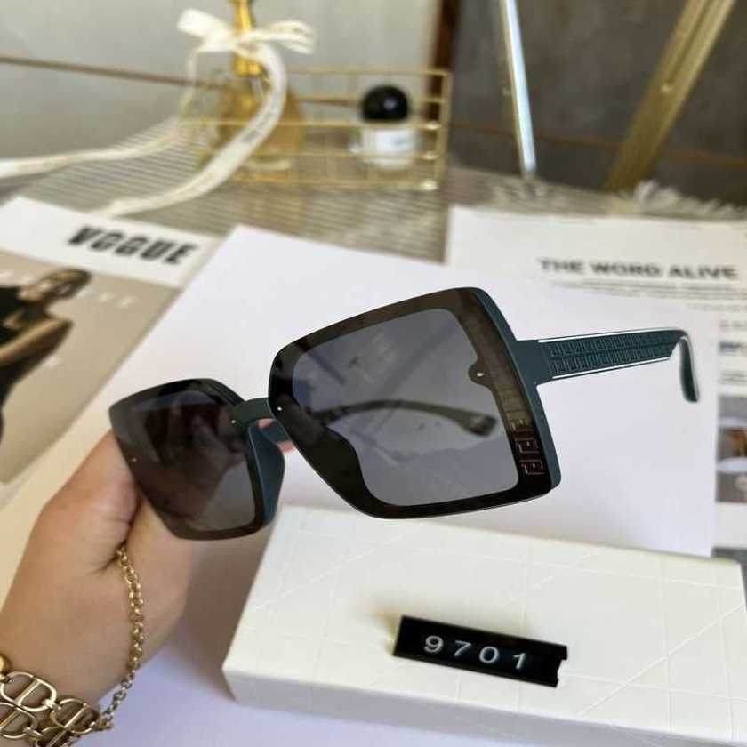 

Fashion men's outdoor sunglasses Mensa omensSu nglassesLe tterDa rkGr eenSq uareGl assesLa rgeFa ceFa nglassesFe malein sSu mmerY2 KIn dividualizedSu ma