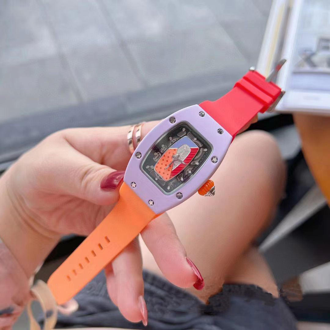 

Women's Quartz Watch Color Contrast Fashion Large Dial Rhinestone Miller Candy Wine Bucket, Colour2