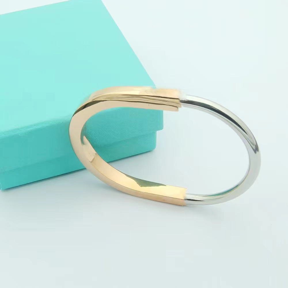 

Fashion Love Bracelet Women's Rose Gold Silver Women's Bracelet Titanium Steel Screwdriver Diamond Luxury Designer Jewelry Women's Men's Bracelet With Original Box 76