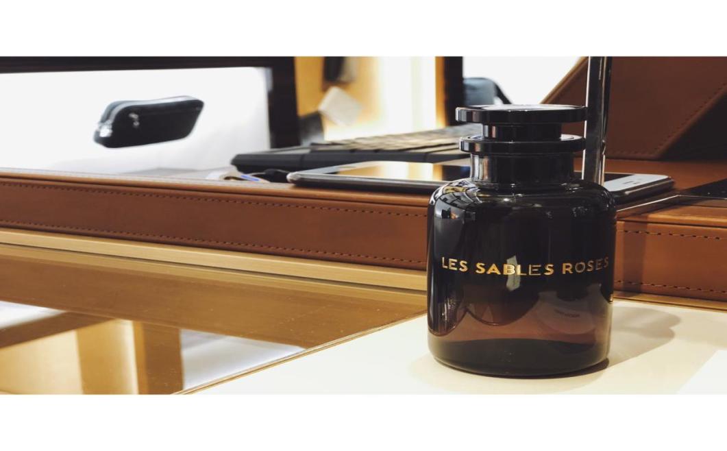 

Famous brand Les sables roses Perfume for Women Eau de Parfum 100ml Classic Lady Fragrance Spray Long Lasting good Smel High Versi3647435