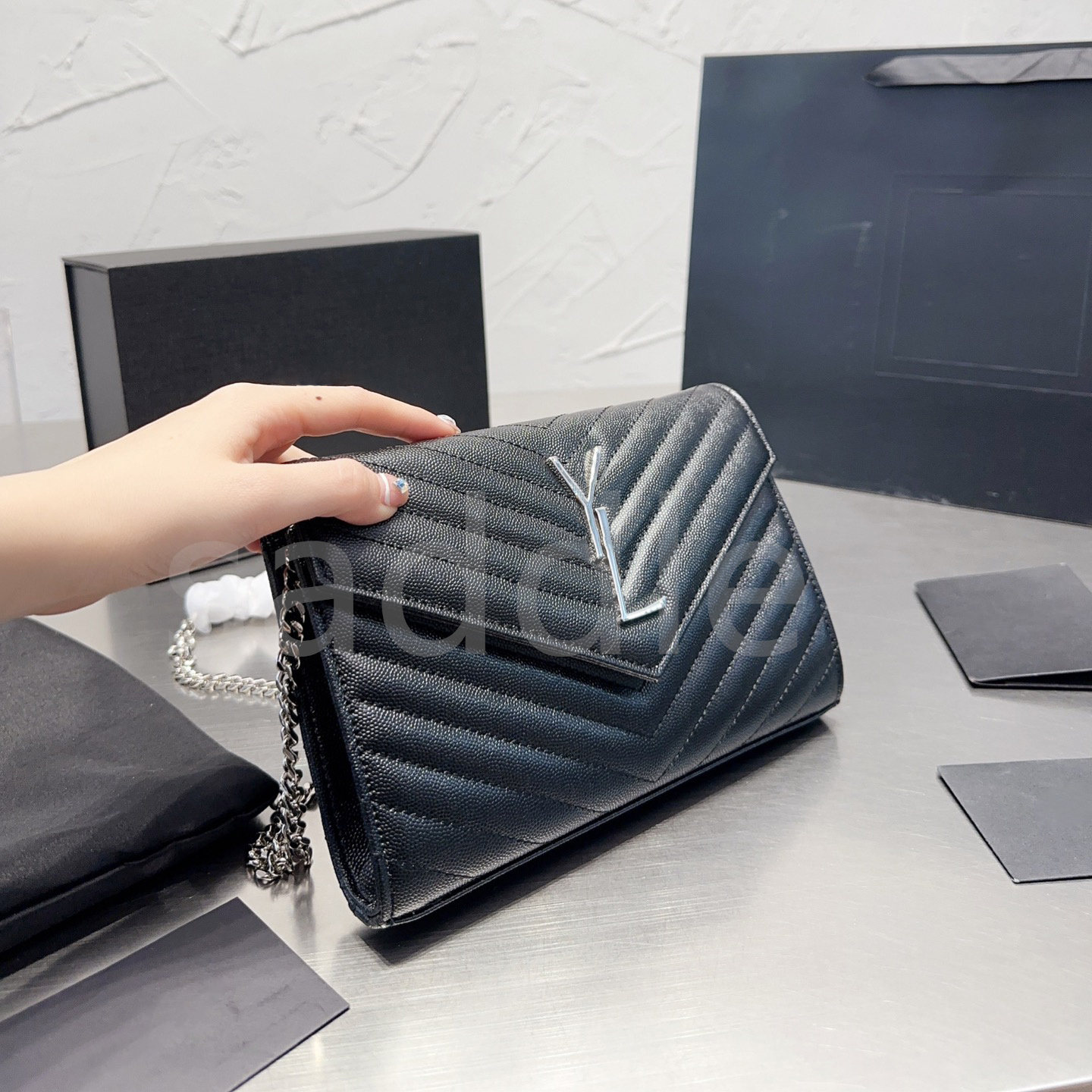 

Designer Brand Wallets Crossbody Single Shoulder Bag Clutch Bag Black Chain Bag Envelope Bag Oversized Card Bag Ladies Shopping Bag, Extra cost;ship nothing