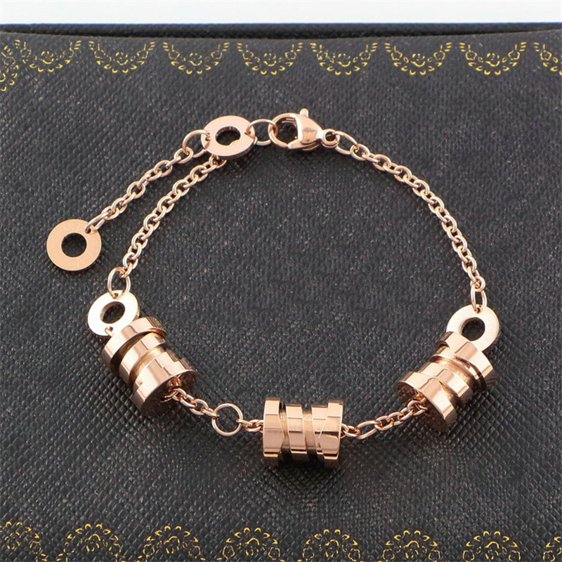 Classic High grade bracelet bangle lover bracelet women Factory wholesale spring shape bracelet 18K gold plated jewelry